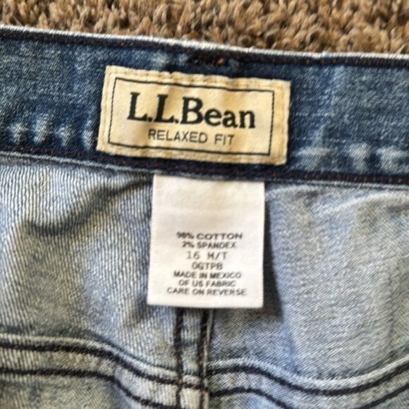 LL Bean 16 Light Wash Relaxed Fit Jean - Picture 3 of 10